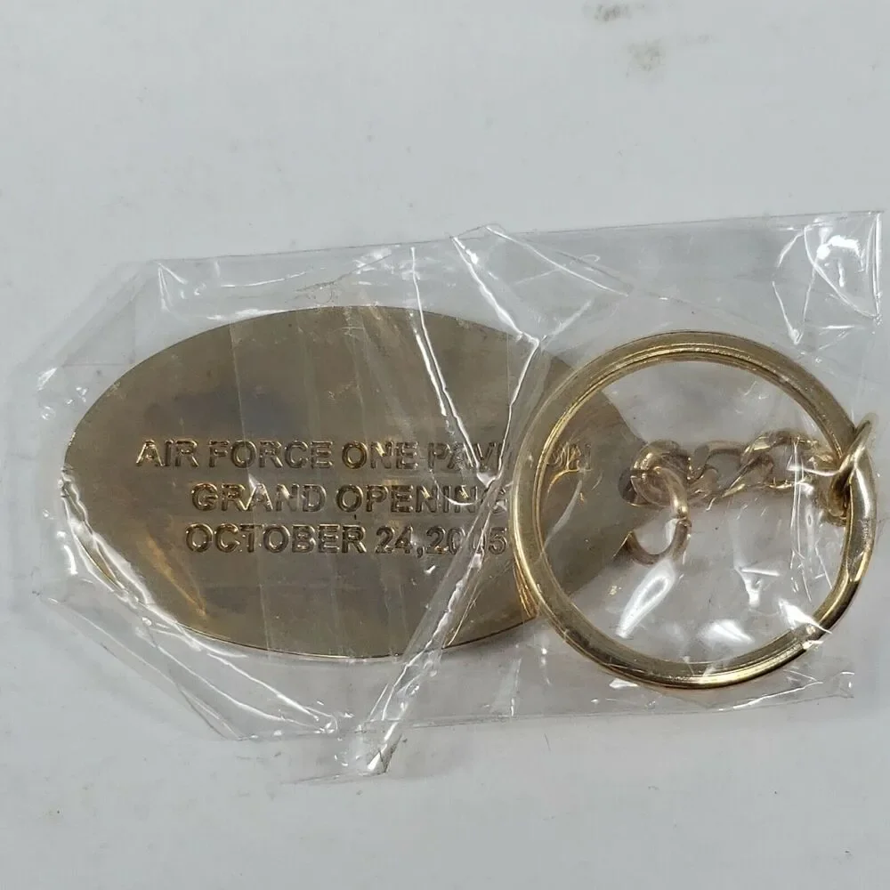 Air Force One Pavilion Grand Opening Key Chain Ronald Reagan New October 2005